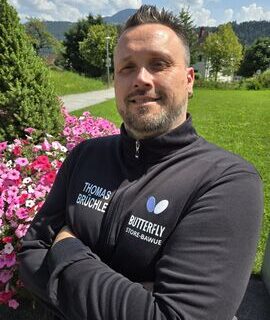 https://ttfrickenhausen.de/wp-content/uploads/2025/09/w2vAvkqQEypgBC3K0eQdgH09BkxJSJXDcBmNxE83v69mO78LWnFYHAgMHu5dt0uW_s-270x320.jpg